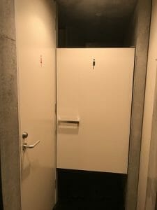 カンガルーホテルのトイレは男女別