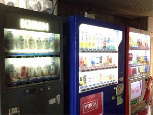 ビジネスホテル加賀の中には自動販売機